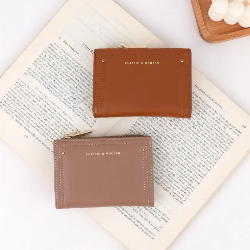 Trendy Green Women's Card Wallets suppliers