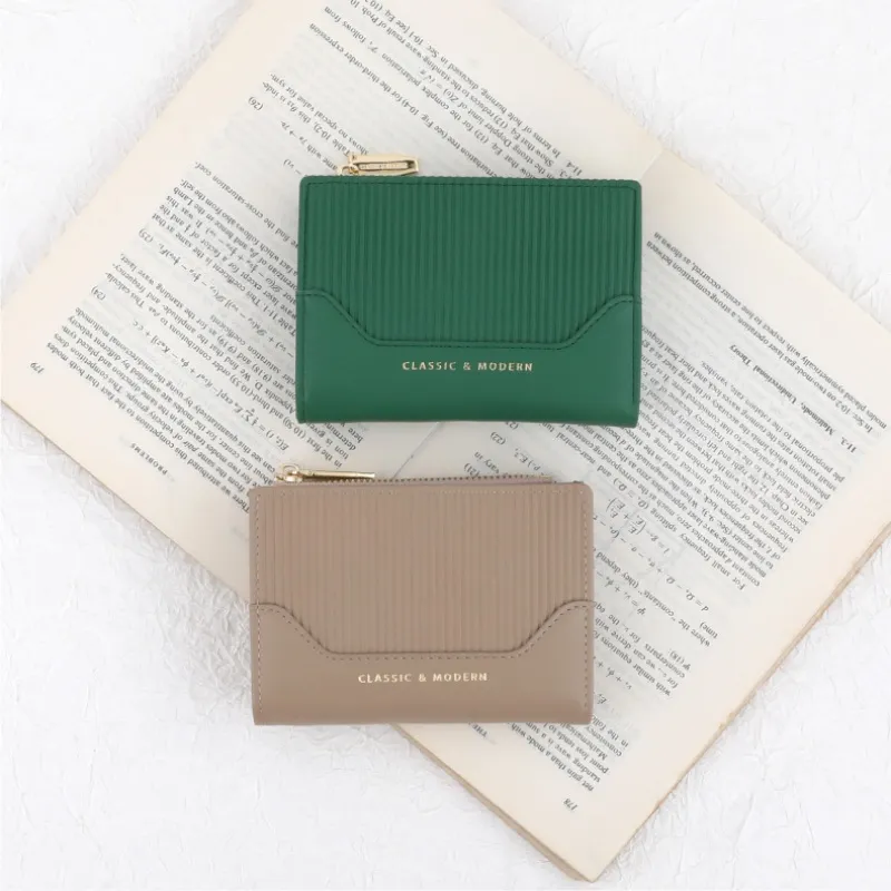 Naisten nahkainen monogrammi, kaksiosainen lompakkolaukku